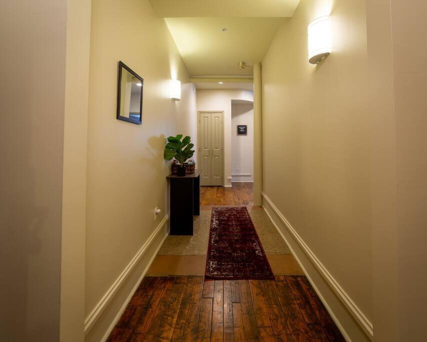 King Bed W/ Panoramic Views Of Dt! Apartment Rochester Bagian luar foto